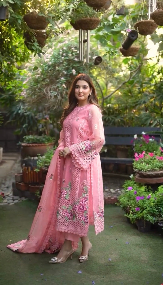3-PIECE emboridery LAWN SUIT