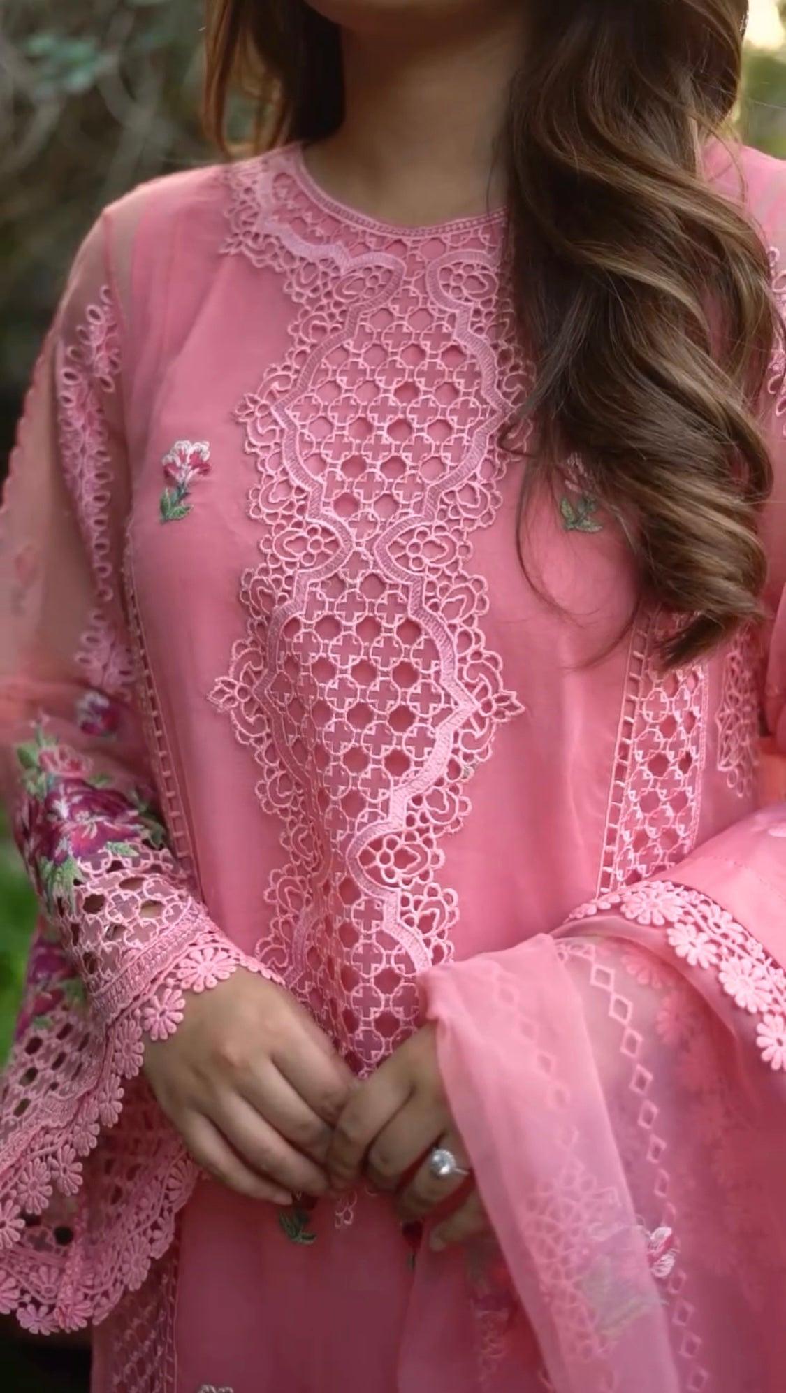 3-PIECE emboridery LAWN SUIT